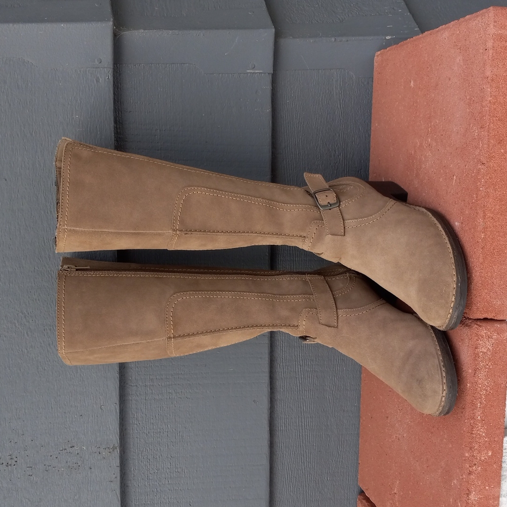 Clark boots